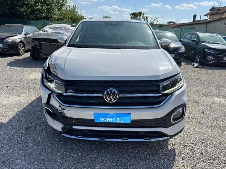 VW Tcross R incidentata acquistata a 11200 €